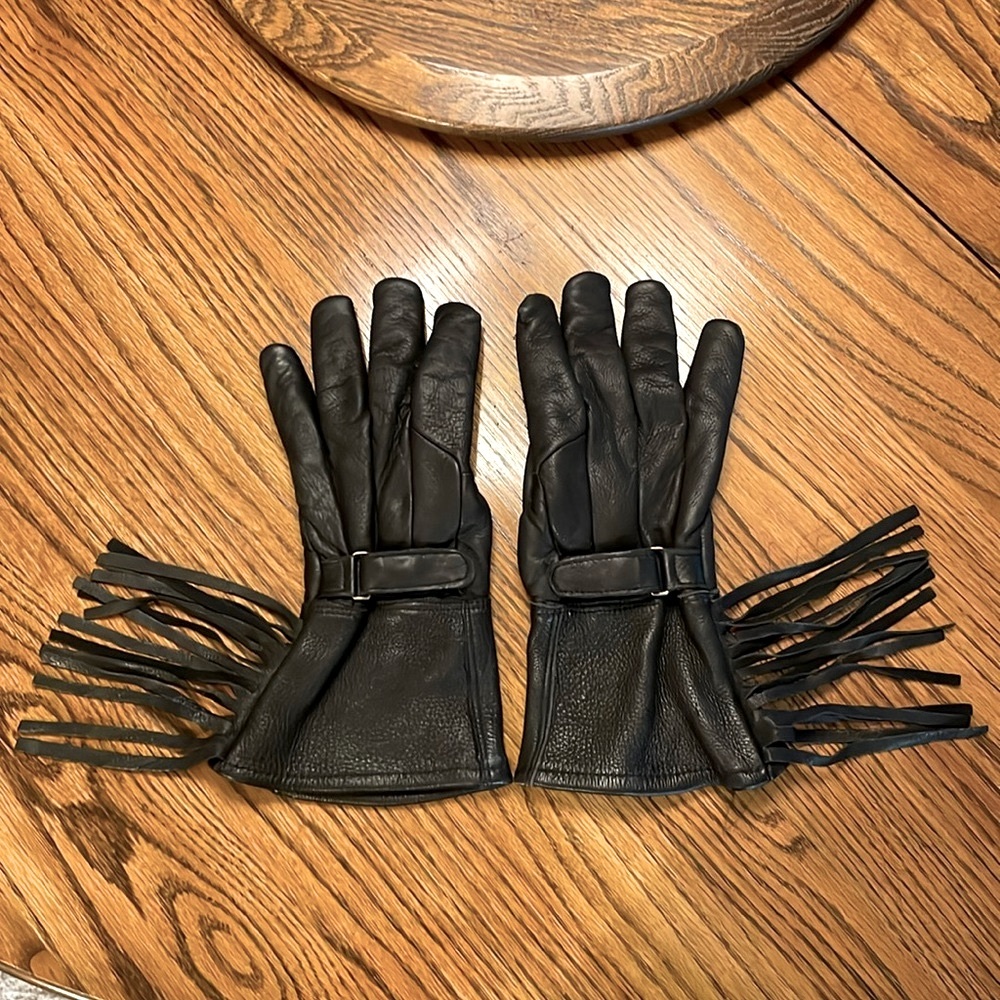 Deerskin Fringed Black Leather Gloves
